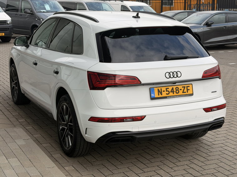 Vehicle Image 17