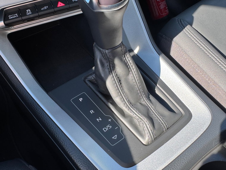 Vehicle Image 27
