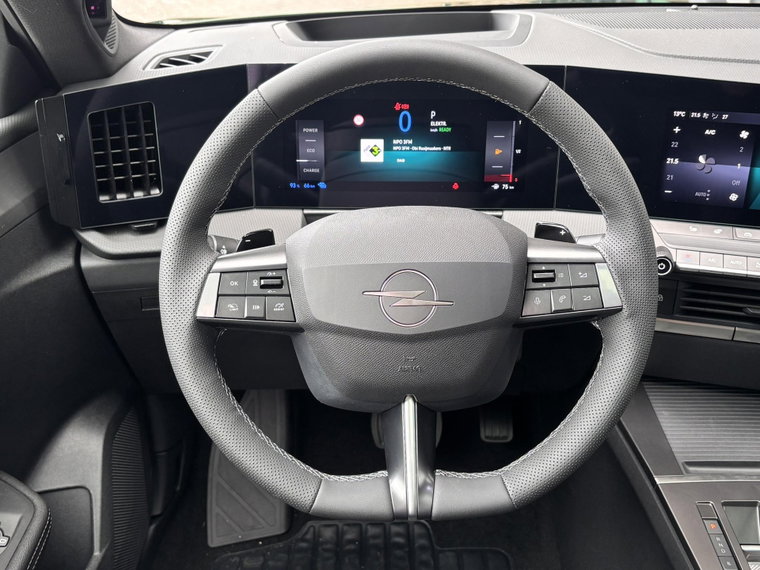 Vehicle Image 26