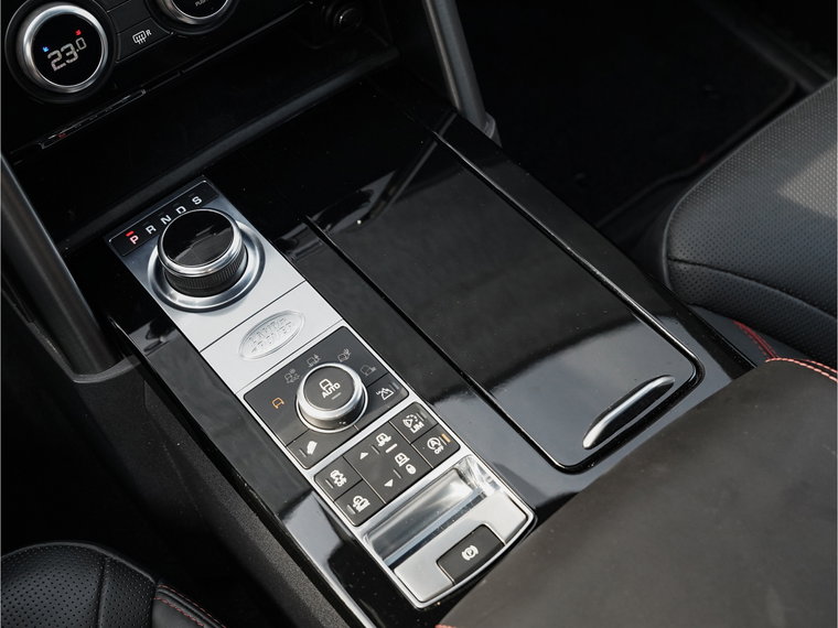 Vehicle Image 21