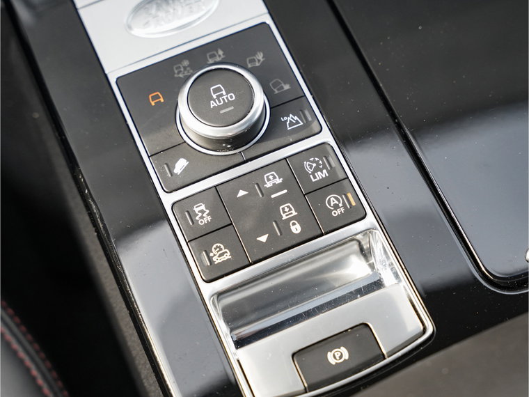 Vehicle Image 24
