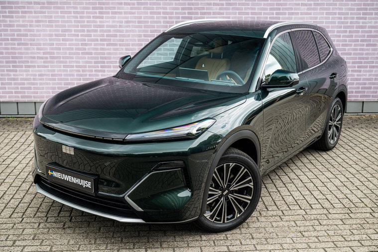 Vehicle Image 9