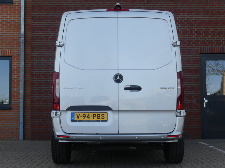 Vehicle Image 27