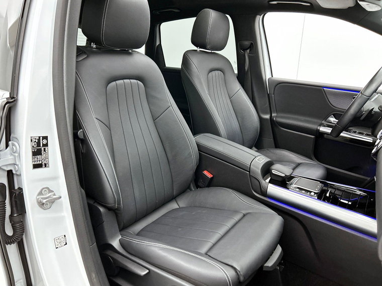 Vehicle Image 48