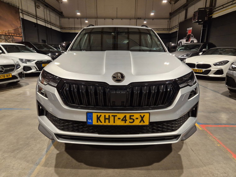 Vehicle Image 6