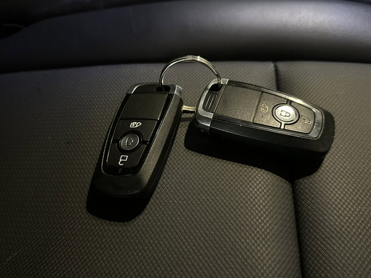 Vehicle Image 21