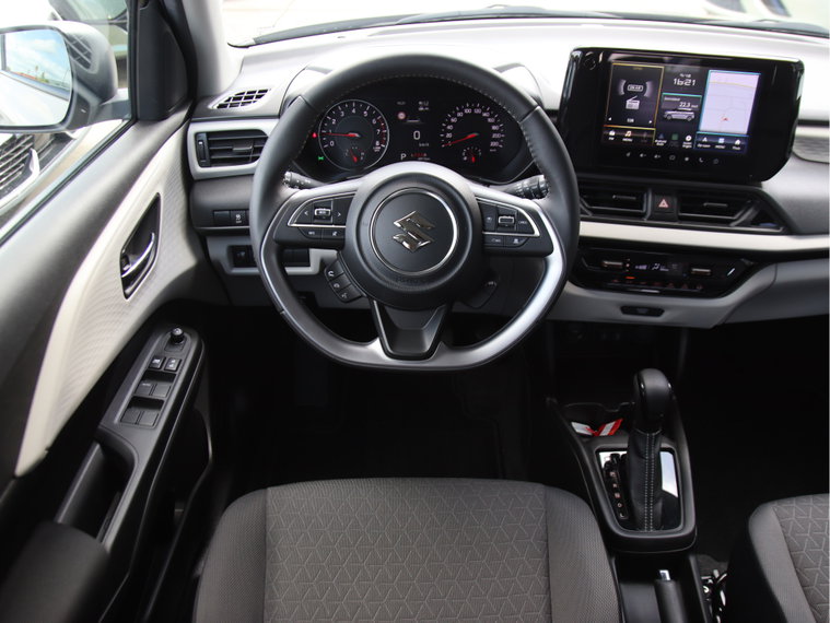 Vehicle Image 13