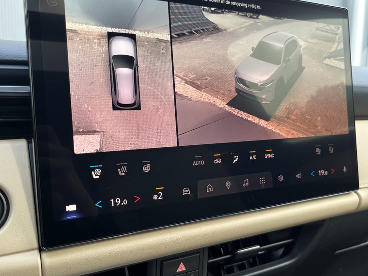 Vehicle Image 37
