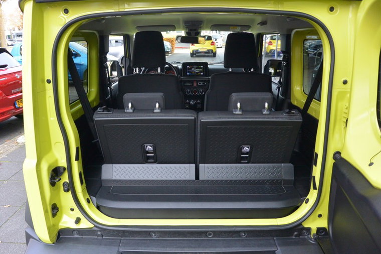 Vehicle Image 13