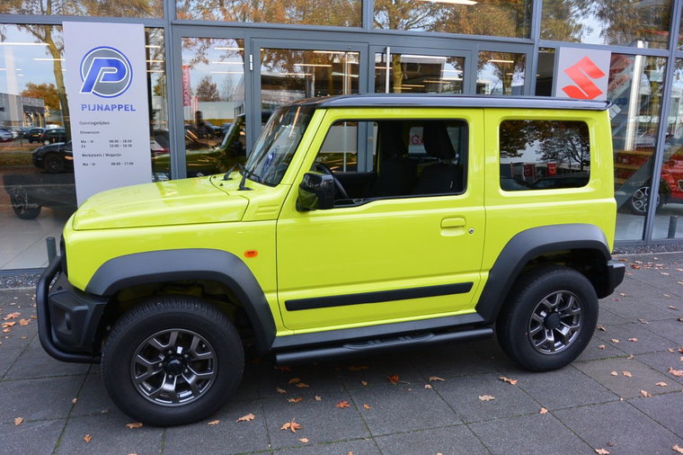 Vehicle Image 16