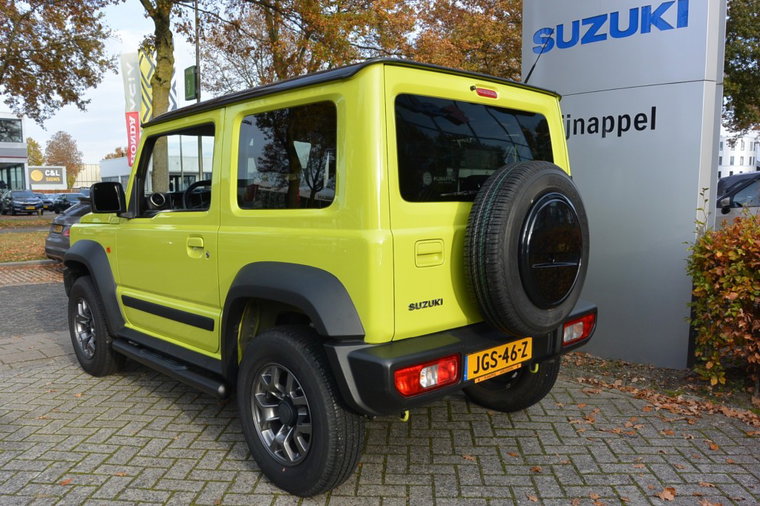 Vehicle Image 6