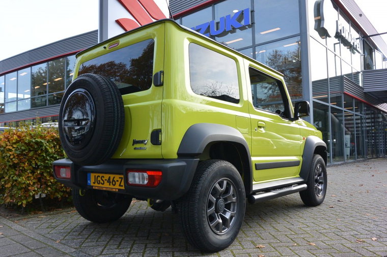Vehicle Image 8