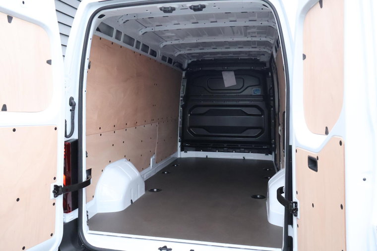 Vehicle Image 39