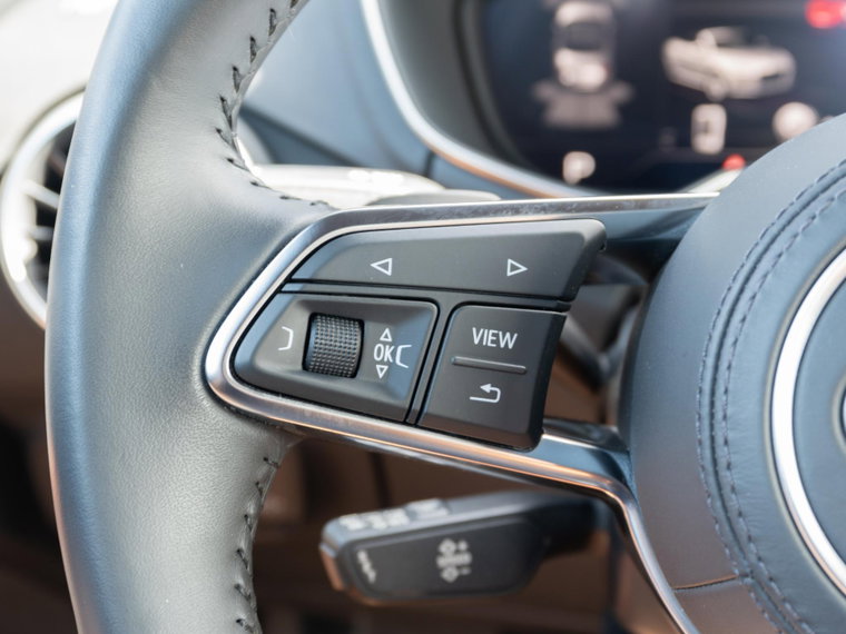 Vehicle Image 35
