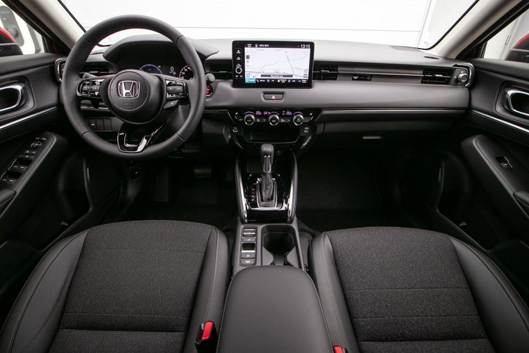 Vehicle Image 16