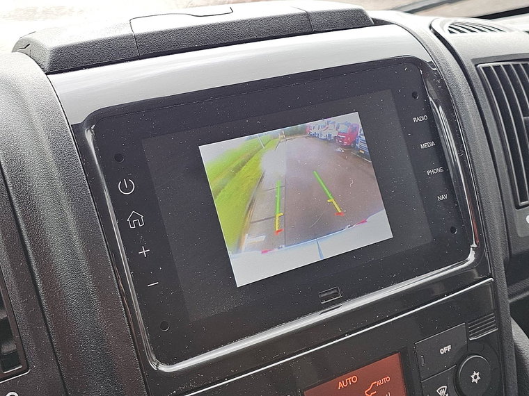 Vehicle Image 19