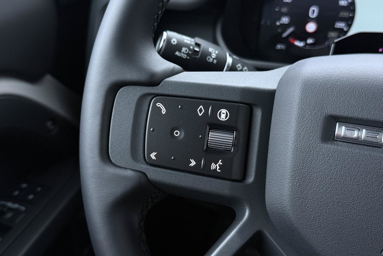 Vehicle Image 40