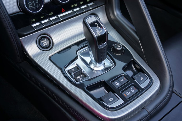 Vehicle Image 23