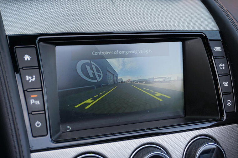 Vehicle Image 30