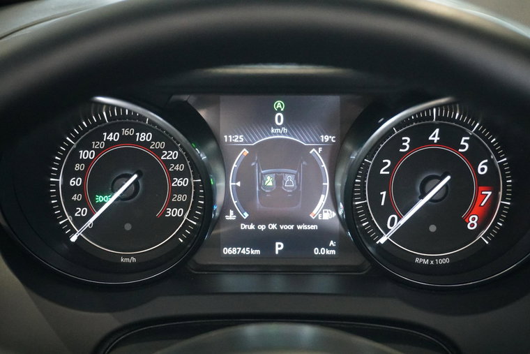 Vehicle Image 38