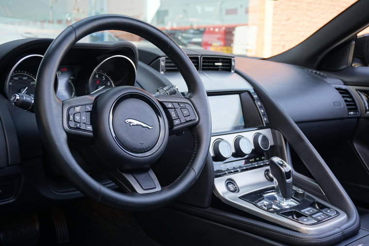 Vehicle Image 11