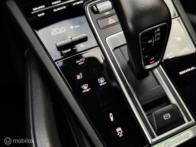 Vehicle Image 36