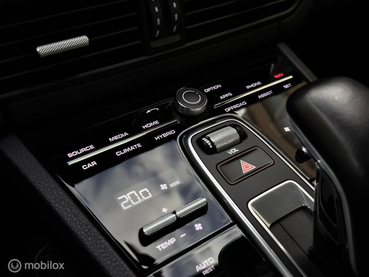 Vehicle Image 37