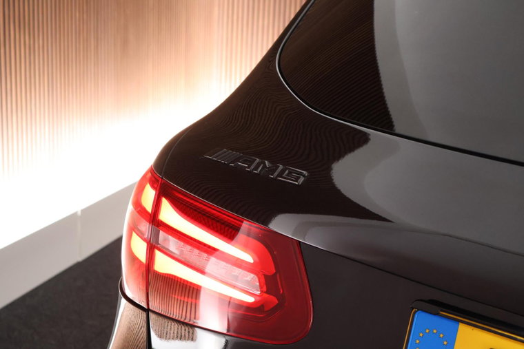 Vehicle Image 38