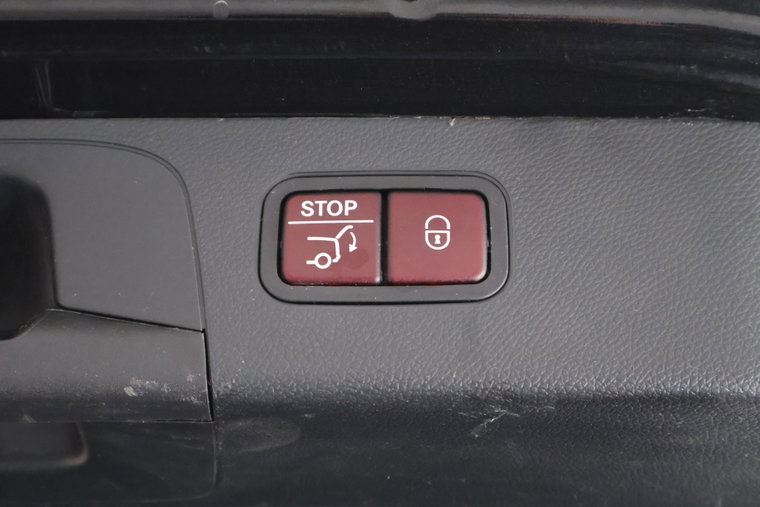 Vehicle Image 42