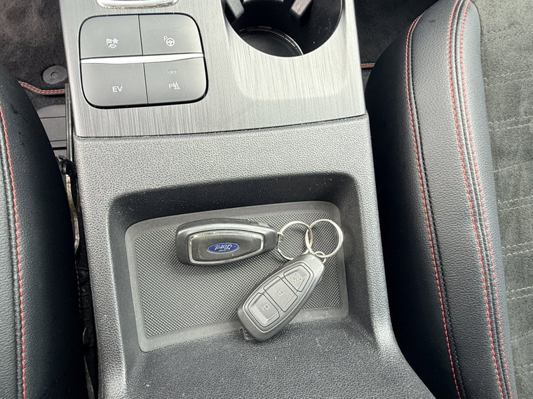 Vehicle Image 28
