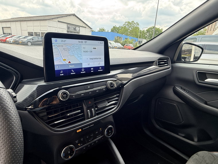 Vehicle Image 35