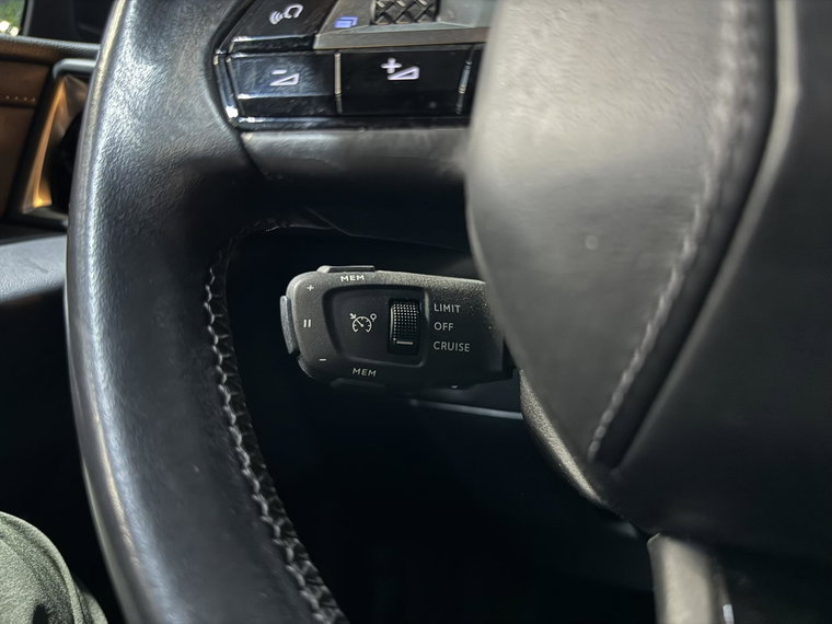 Vehicle Image 29