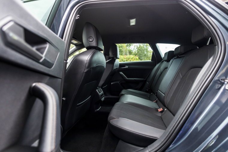 Vehicle Image 15