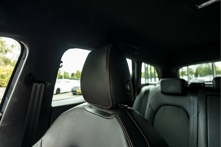 Vehicle Image 23