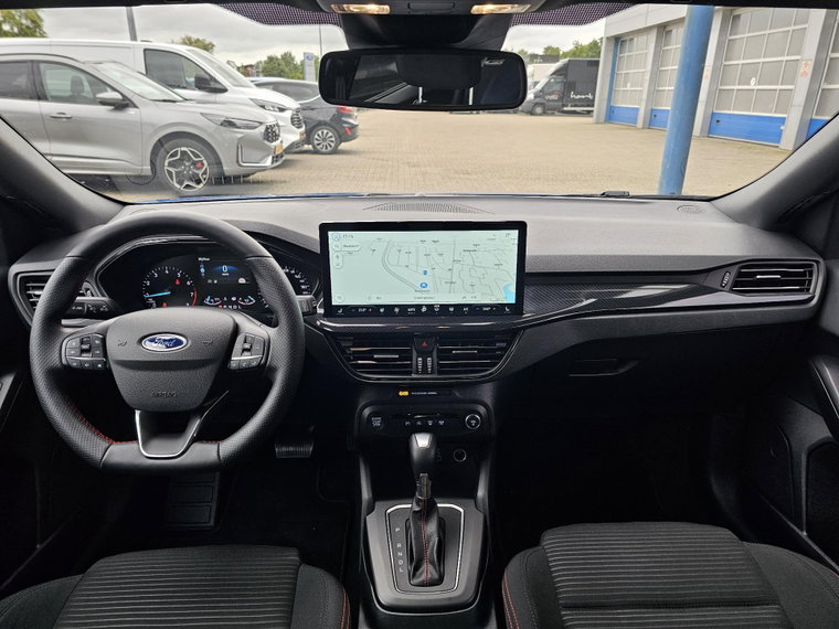 Vehicle Image 24