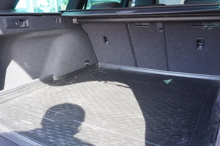 Vehicle Image 36