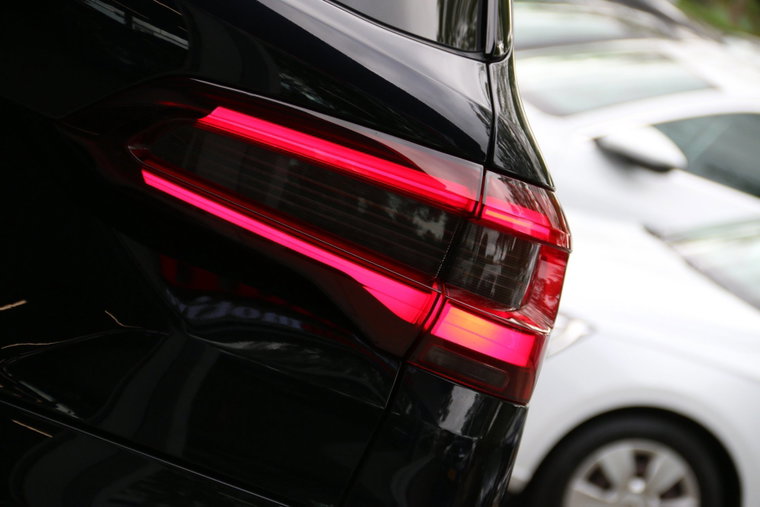 Vehicle Image 7