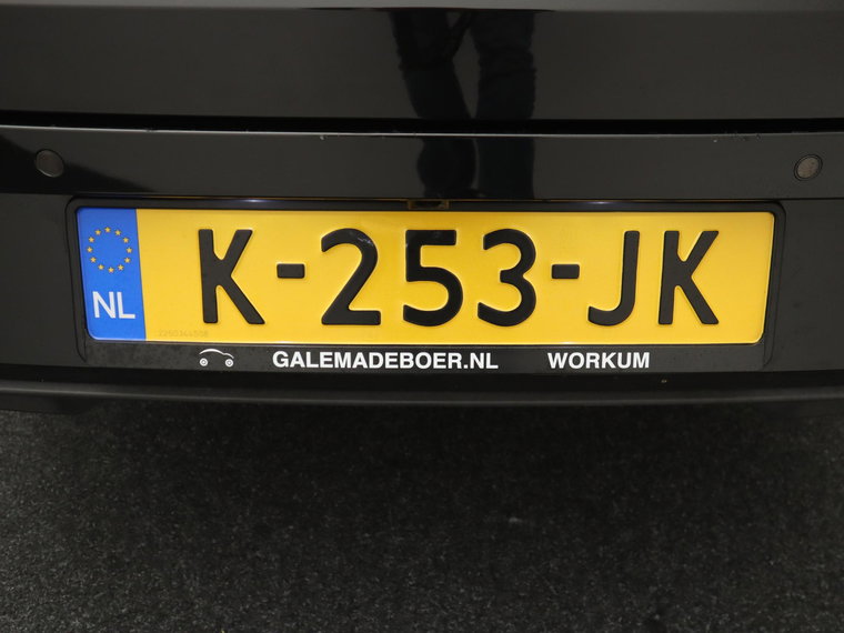 Vehicle Image 22
