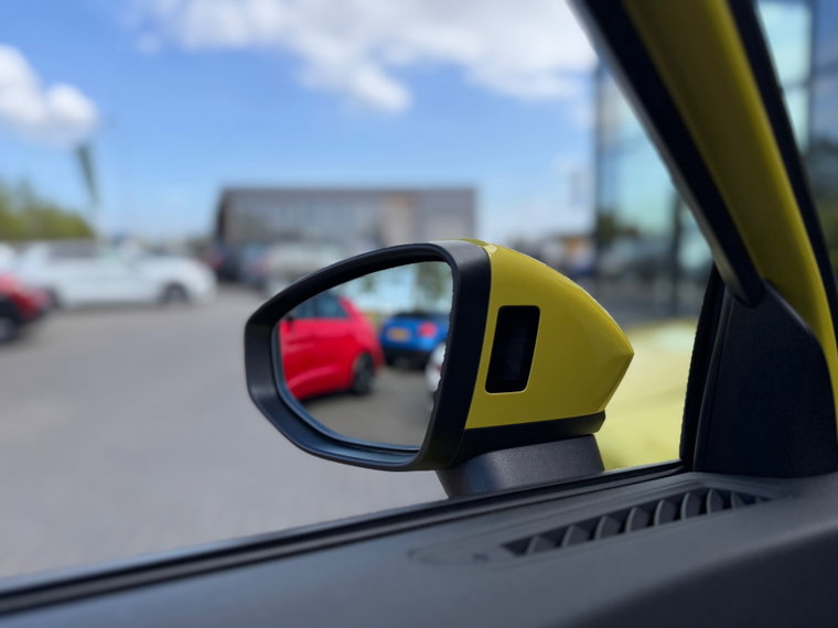 Vehicle Image 27