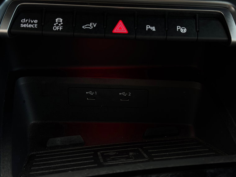Vehicle Image 40