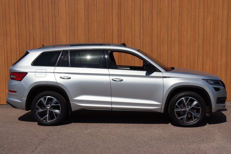 Vehicle Image 5