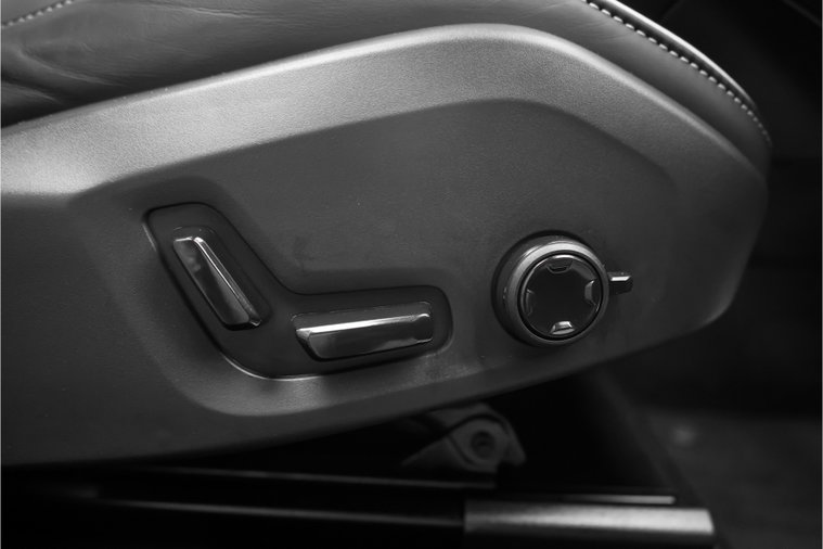 Vehicle Image 40