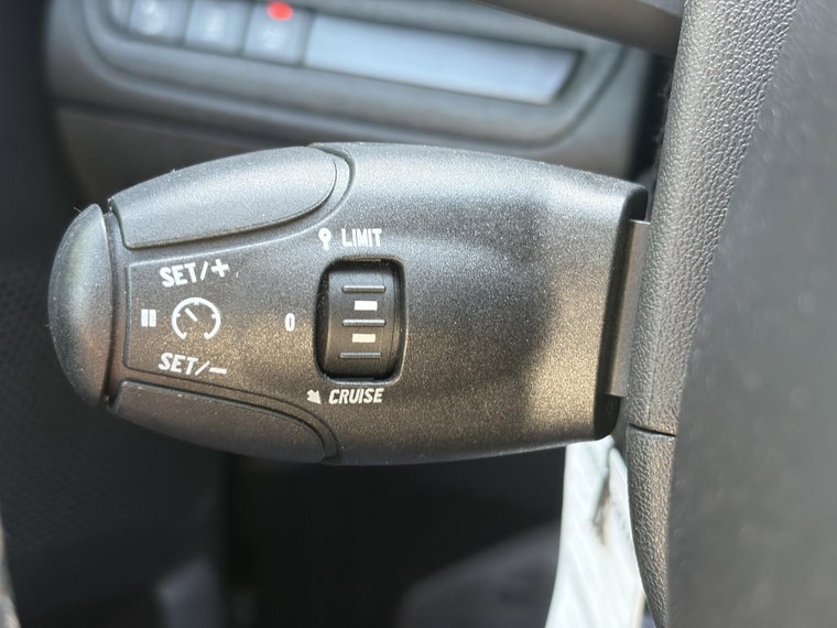 Vehicle Image 34