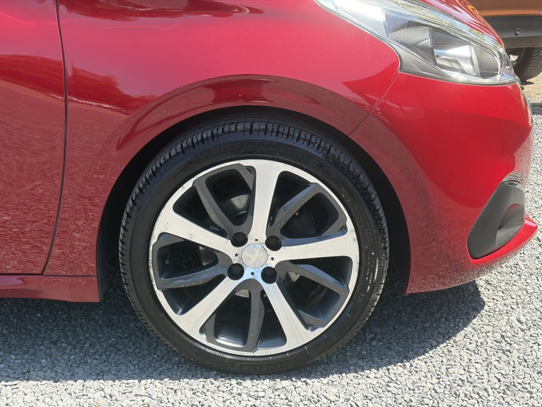 Vehicle Image 38