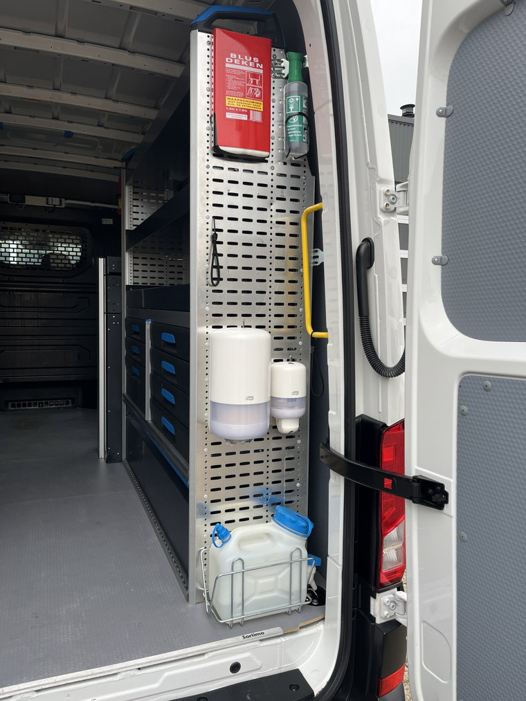Vehicle Image 60