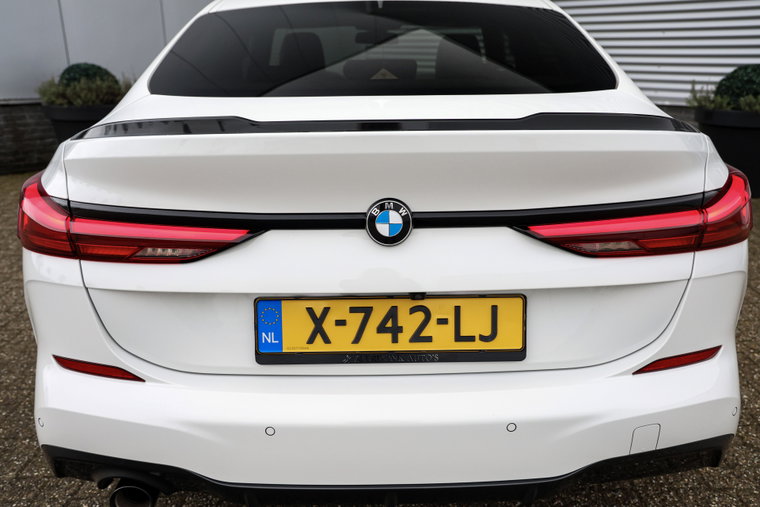 Vehicle Image 19
