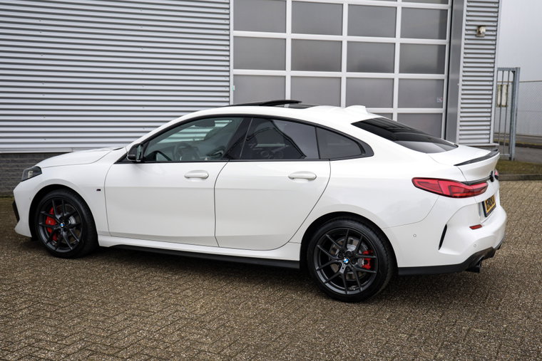 Vehicle Image 30