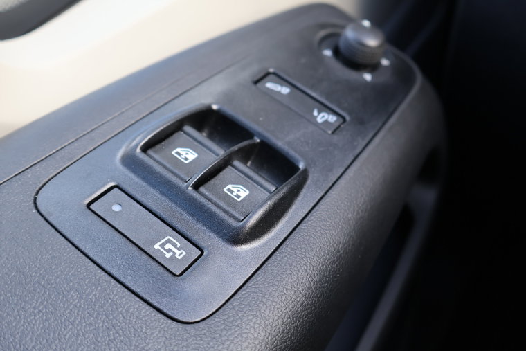 Vehicle Image 33
