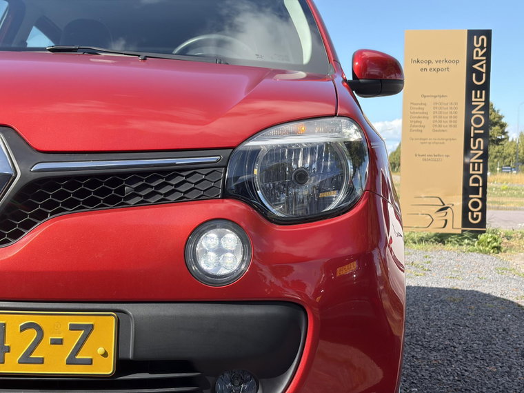 Vehicle Image 35