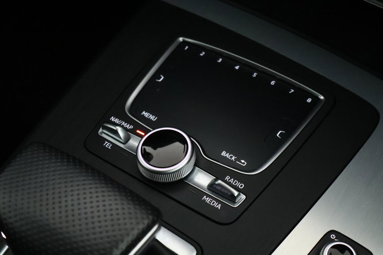 Vehicle Image 36